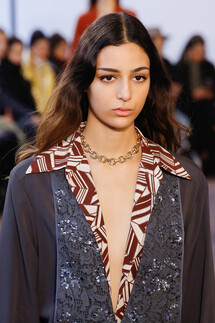 Details Chloé Fall 2018 Ready-to-Wear , Детали коллекции Хлоя осень зима 2018 , Fashion show , неделя моды в Париже , PFW , Paris Fashion Week , Mainstyles